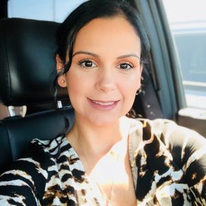 Meet your Posher, Aurora